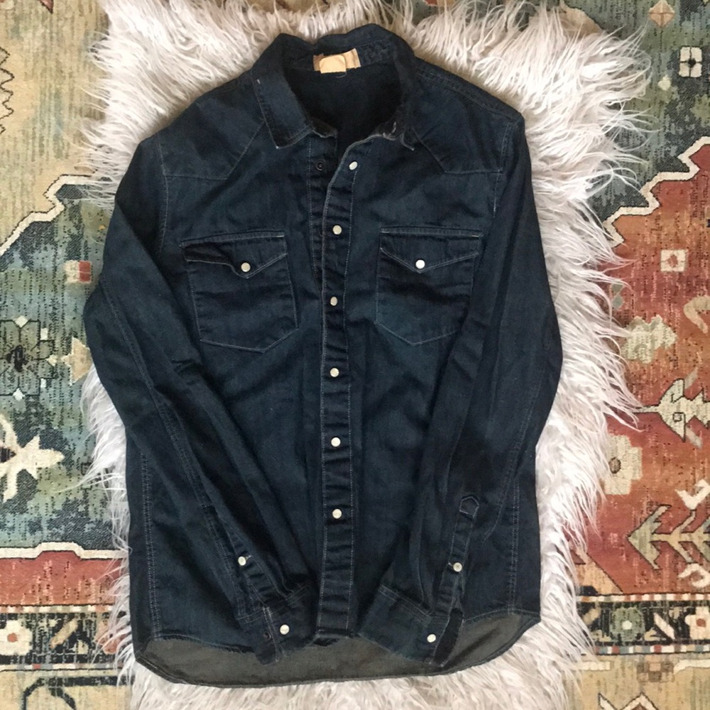 Men’s H&M Denim, pearl snap button up